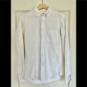 Uniqlo Men’s Slim Fit Oxford Cloth Button Down - S